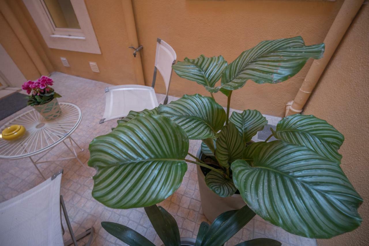 Elegant And Cozy Apartment Lisbon Bagian luar foto