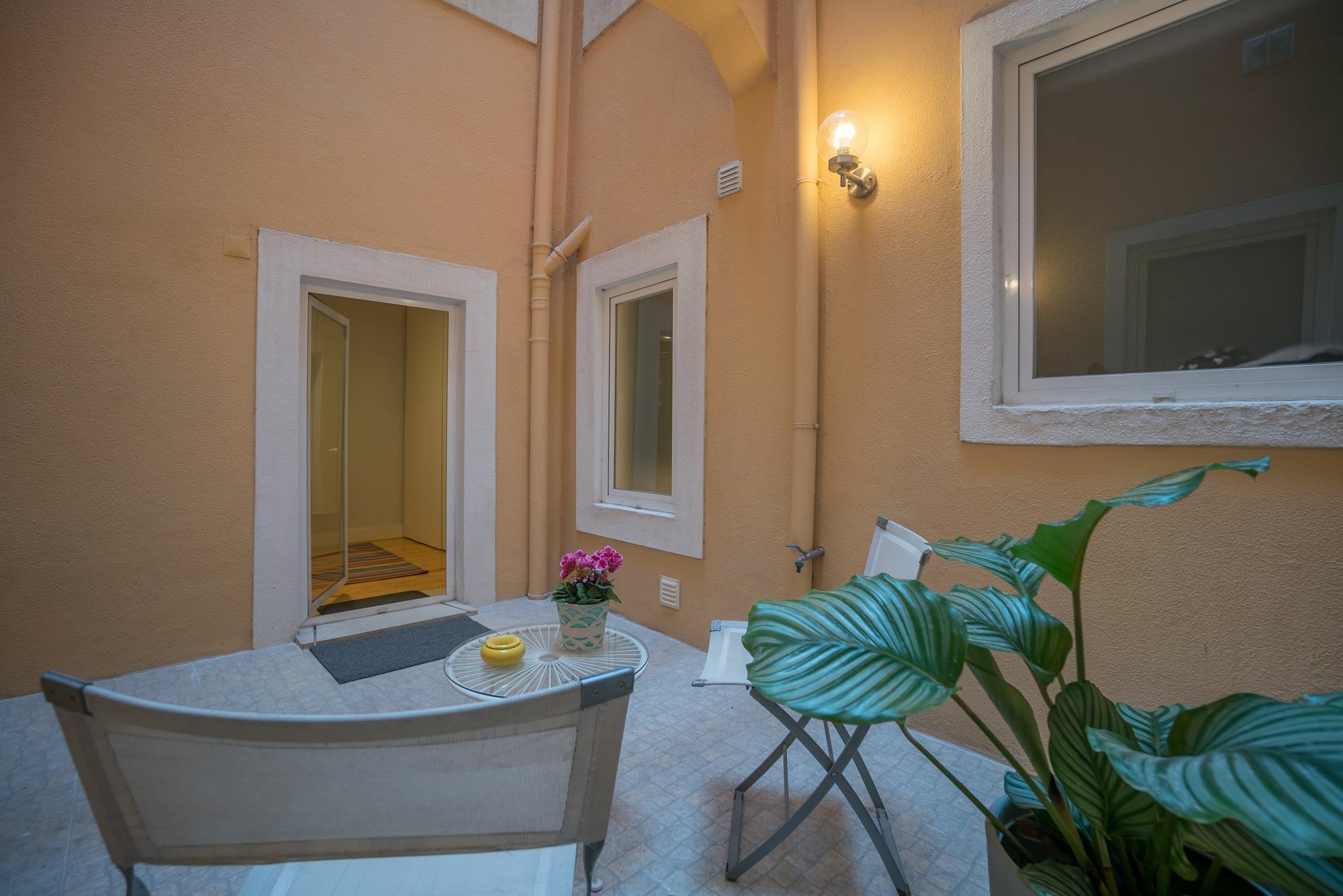 Elegant And Cozy Apartment Lisbon Bagian luar foto