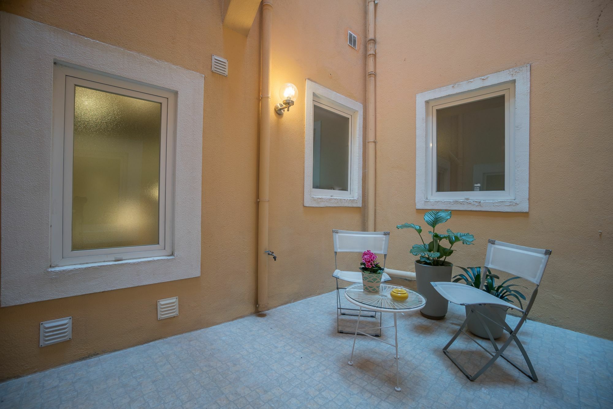 Elegant And Cozy Apartment Lisbon Bagian luar foto