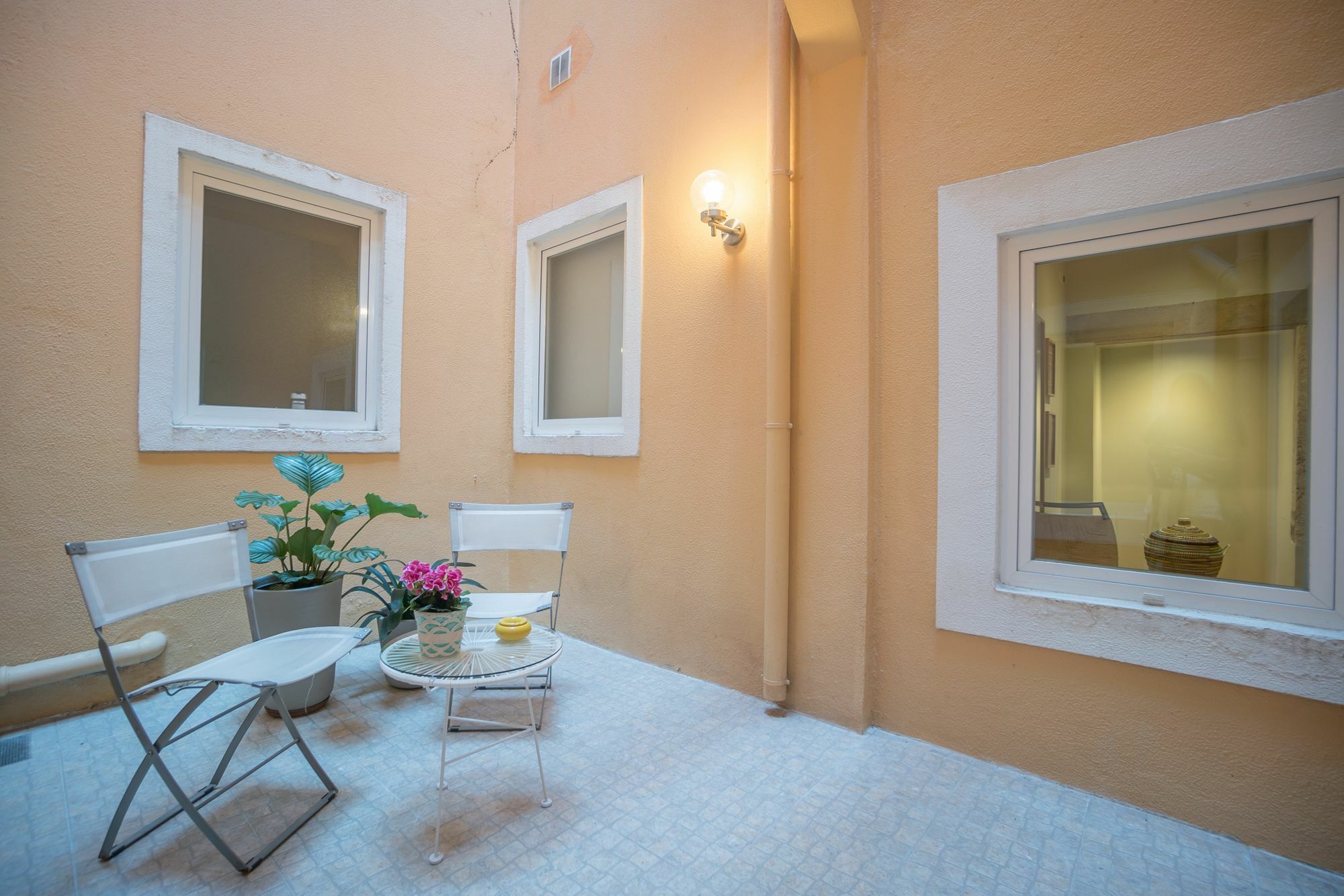 Elegant And Cozy Apartment Lisbon Bagian luar foto